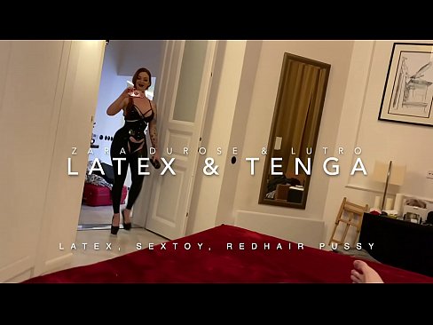 ❤️ Usisi otholwa enekhanda elibomvu egqoke imvunulo ye-latex ebhejwa usingamzali Ucansi olunamandla kithi ❌️
